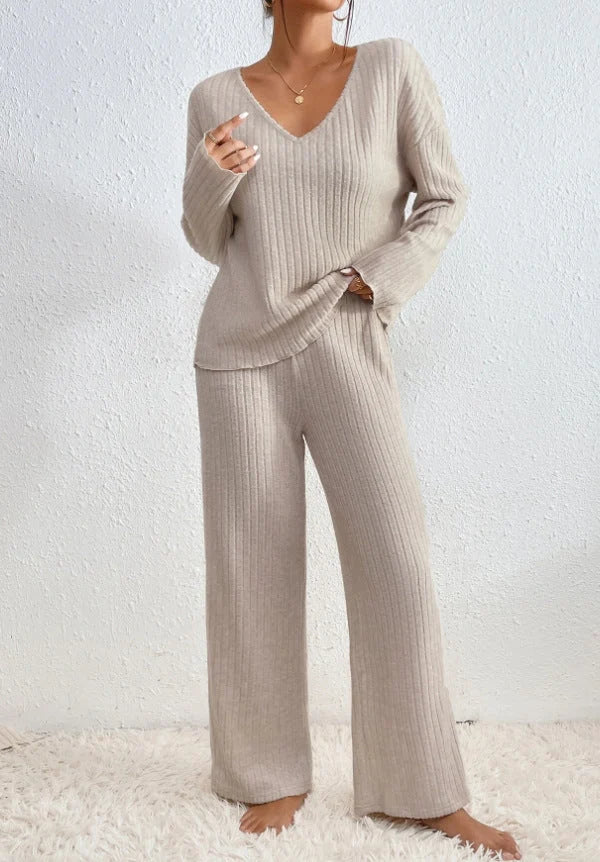 Hazel | Women's Knit Two-Piece Set V-Neck Sweater Ribbed